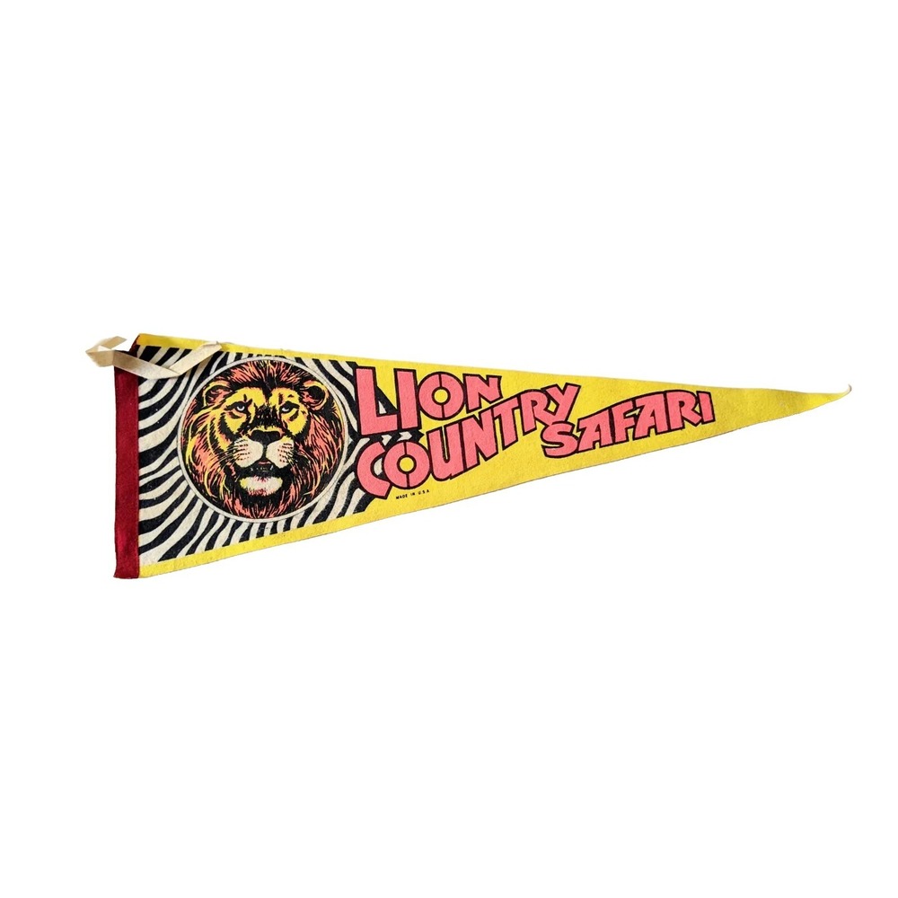 Vintage Travel Souvenir Felt Pennant Flag Lion Country Safari 26" USA Florida
